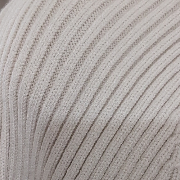 Zara Ivory Ribbed Knit Top - Picture 3 of 5